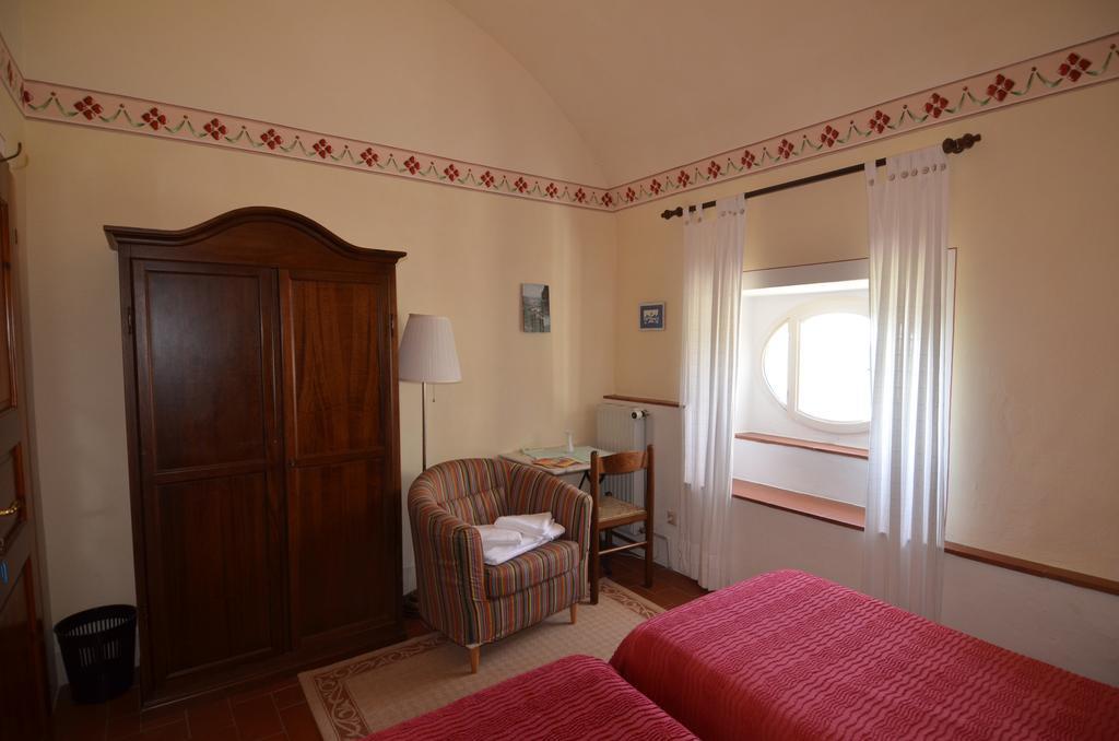 Villa Palagione Centro Interculturale Volterra Buitenkant foto